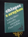 Chlapec s arnykou - náhled