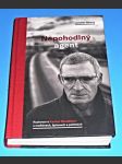 Nepohodlný agent - Rozhovor s Karlem Randákem o mafiánech, špionech a politicích - náhled