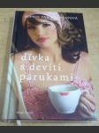 Dívka s devíti parukami - náhled